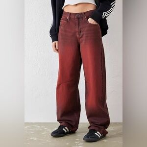 Urban Outfitters Logan Buckle Boyfriend Jeans Size 24